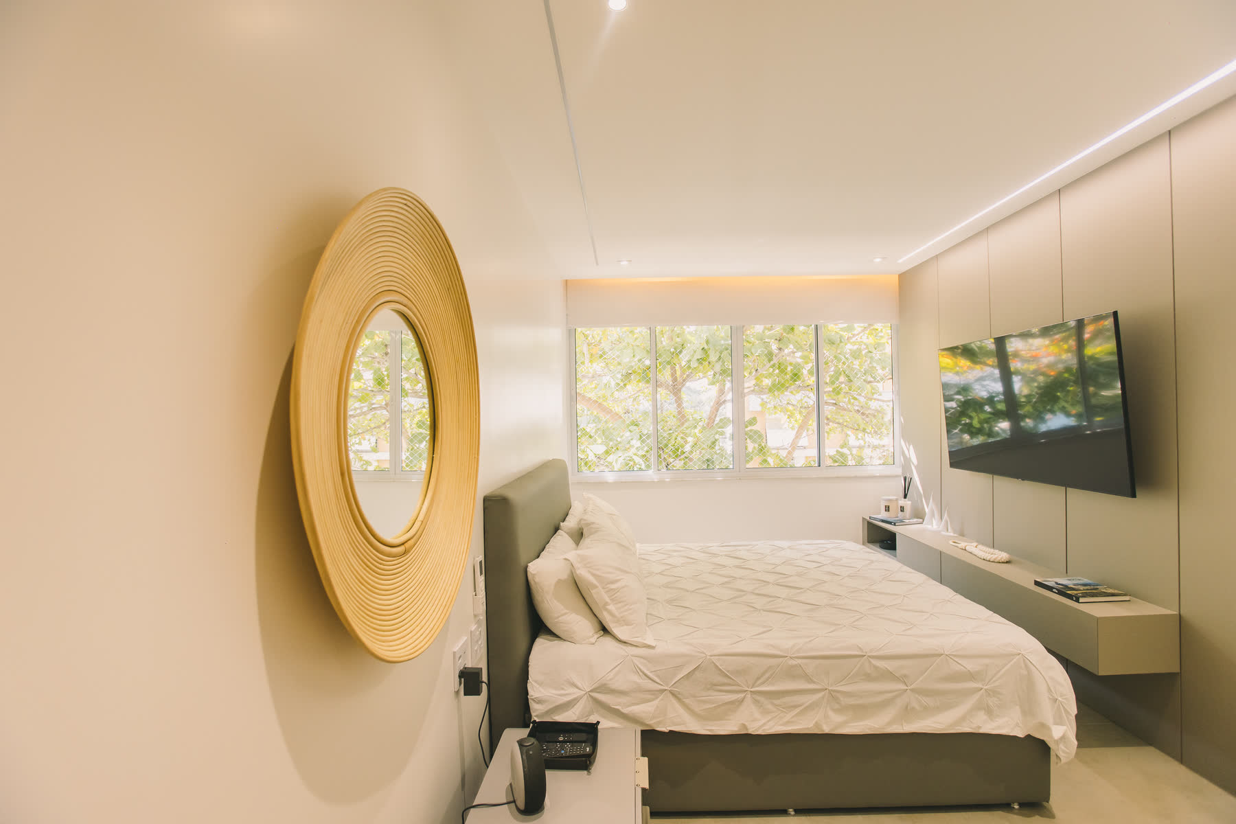 Bedroom 2 - Suite — 1 King Bed