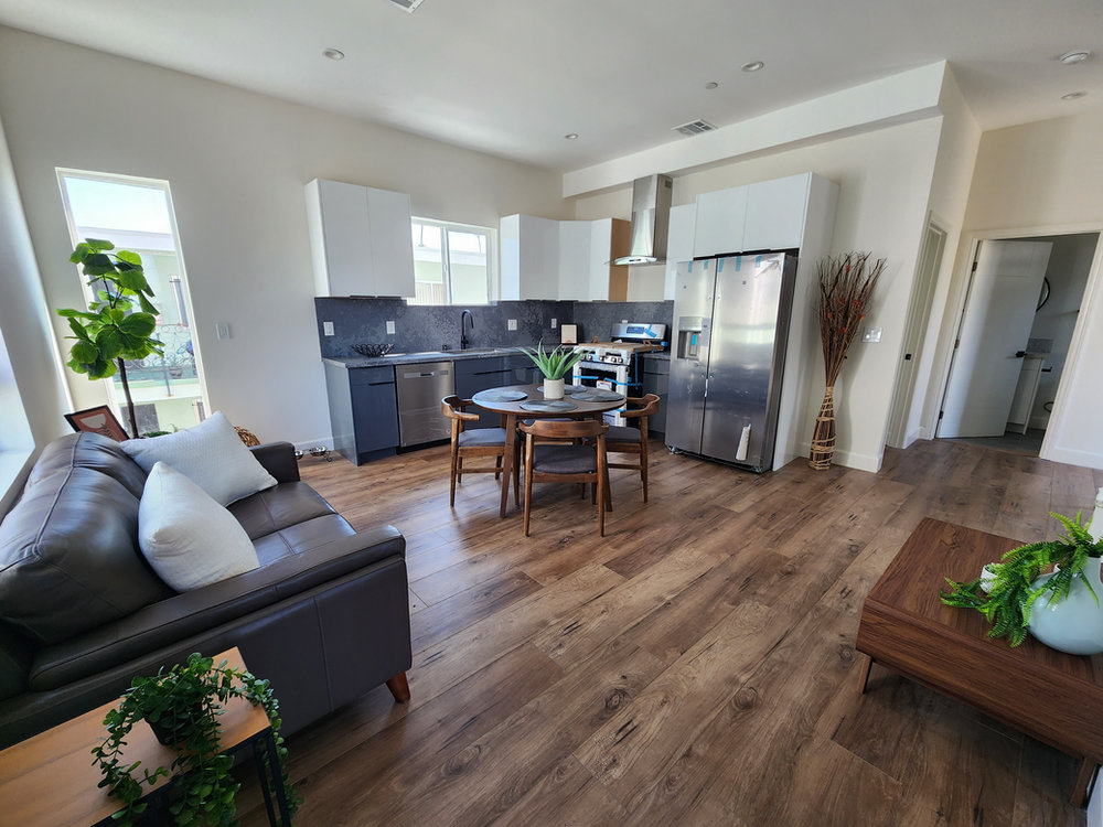 1774 1/2 W 37th Pl · Los Angeles