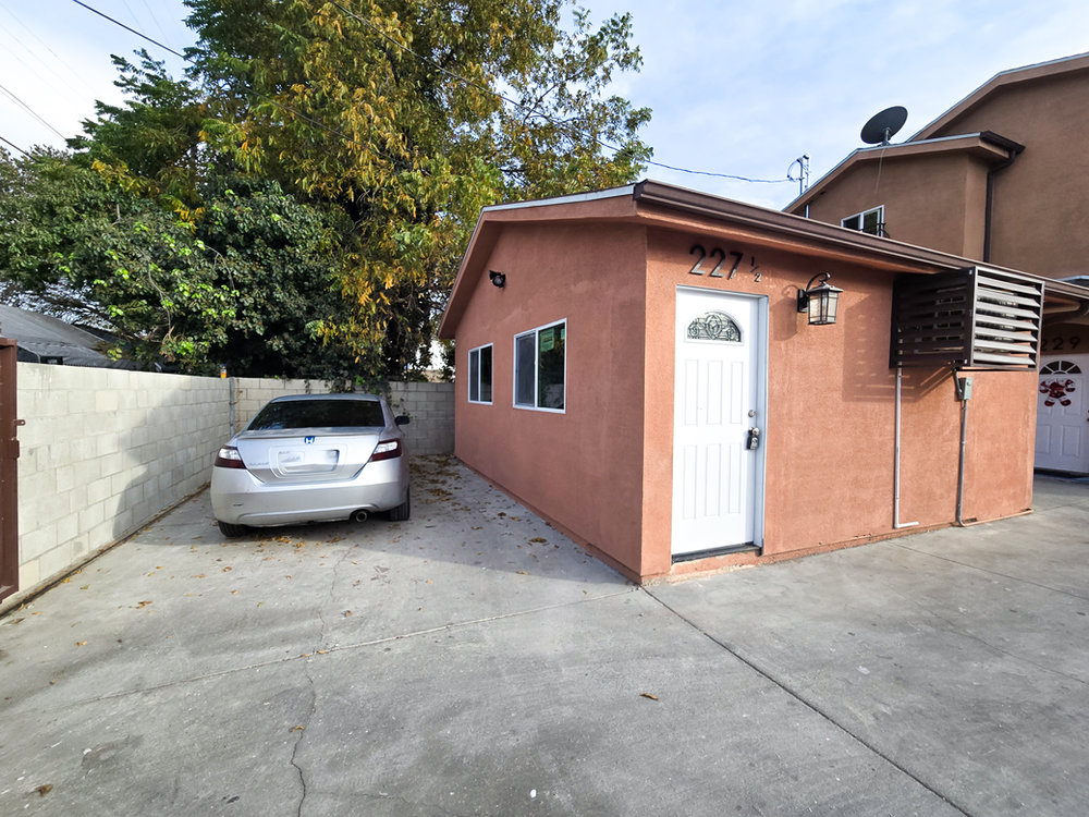 227 1/2 84th St · Los Angeles