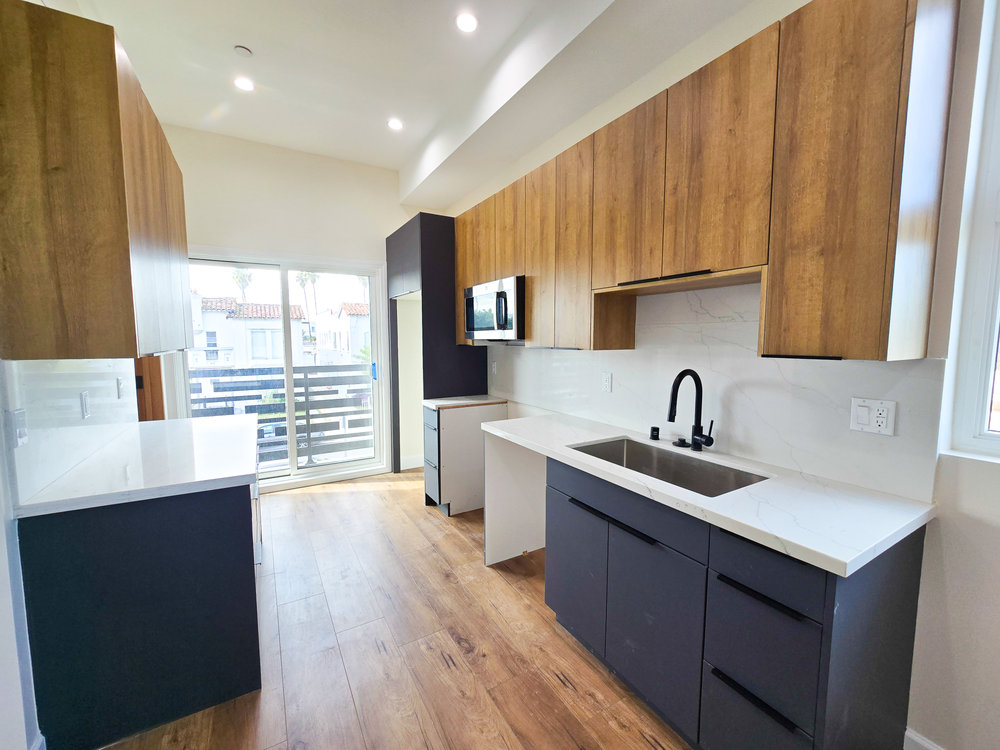 3020 1/2 Virginia Rd · Los Angeles
