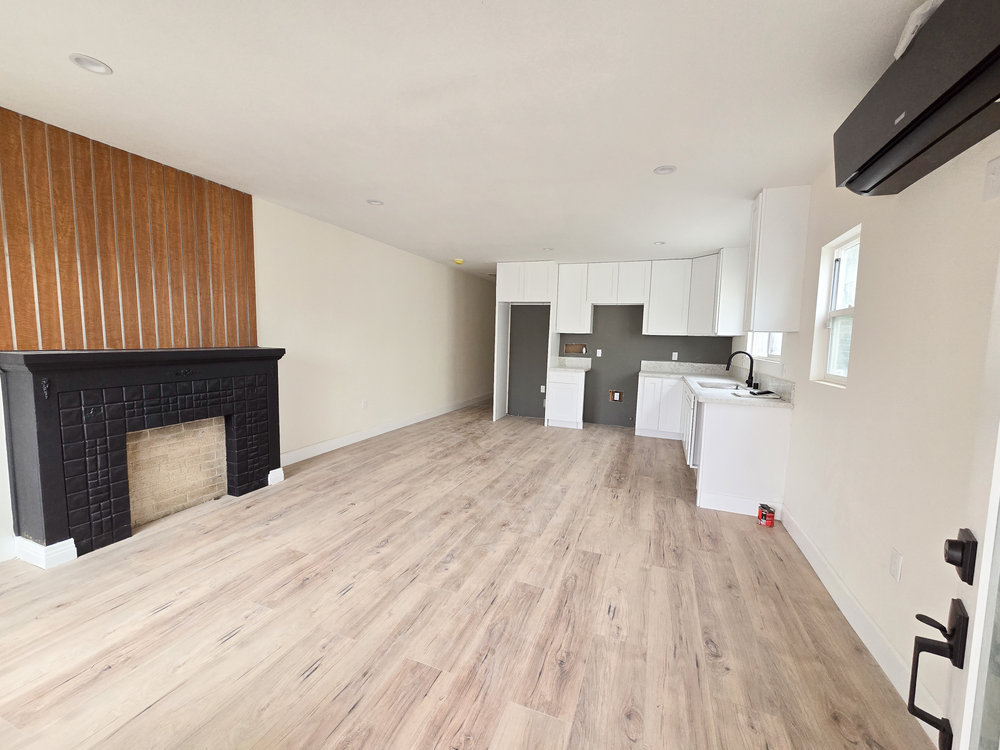 616 1/2 W 84th St · Los Angeles