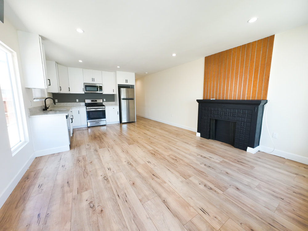 616 W 84th St · Los Angeles